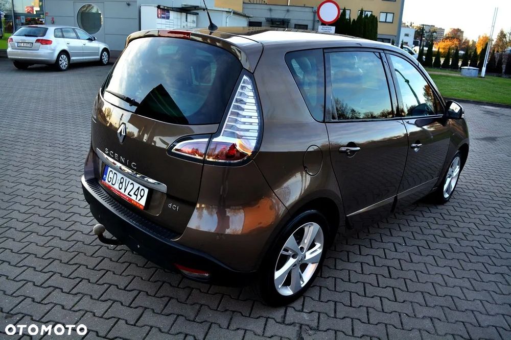 Renault Scenic ver-1-5-dci-dynamique-edc - 3
