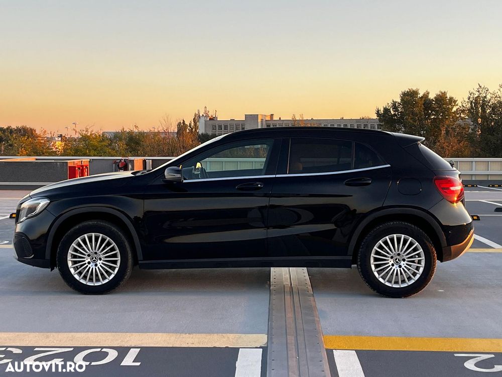 Mercedes-Benz GLA - 11