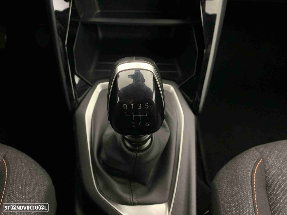 Peugeot 2008 1.2 PureTech Style - 10