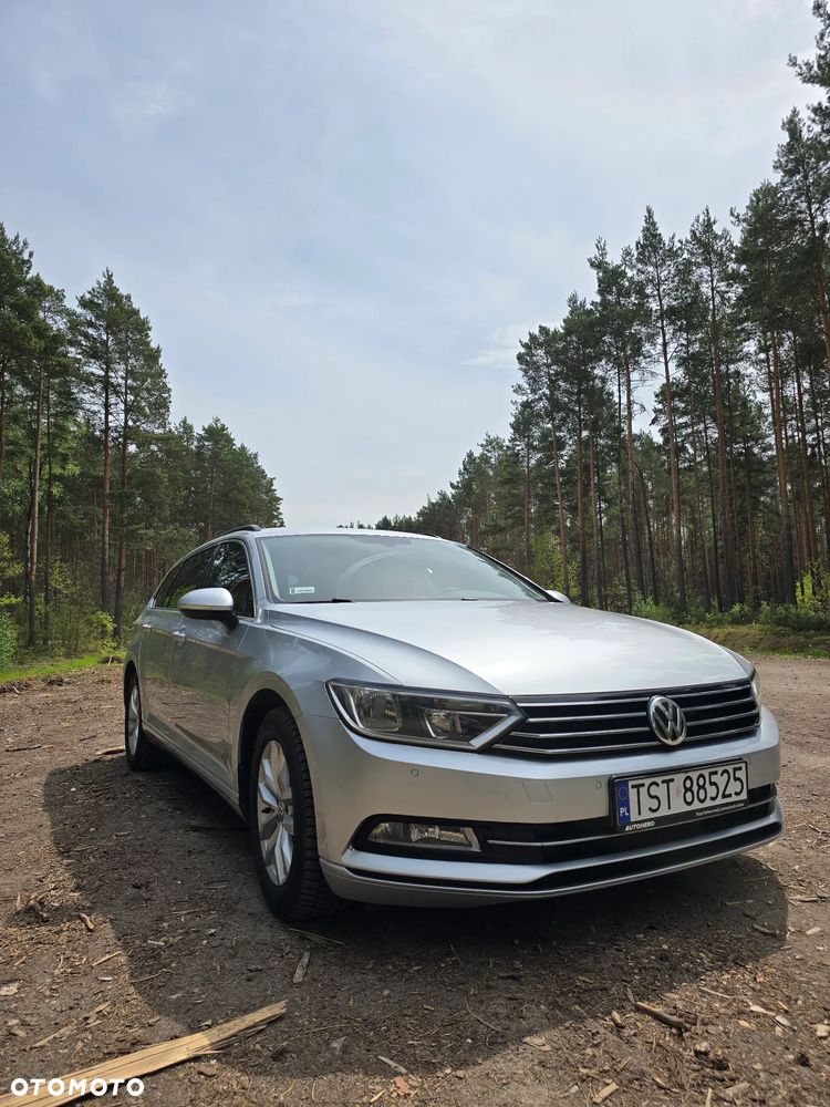 Volkswagen Passat 2.0 TDI (BlueMotion Technology) Comfortline - 9