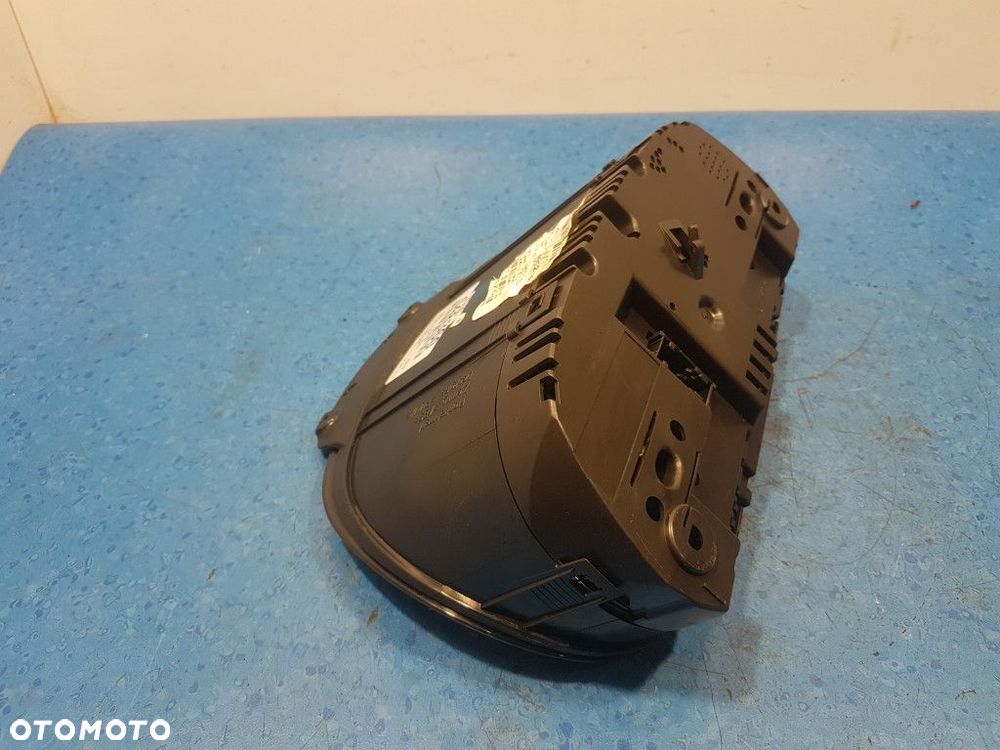 BMW 1 E87 2.0 Diesel LICZNIK 1024952 - 8