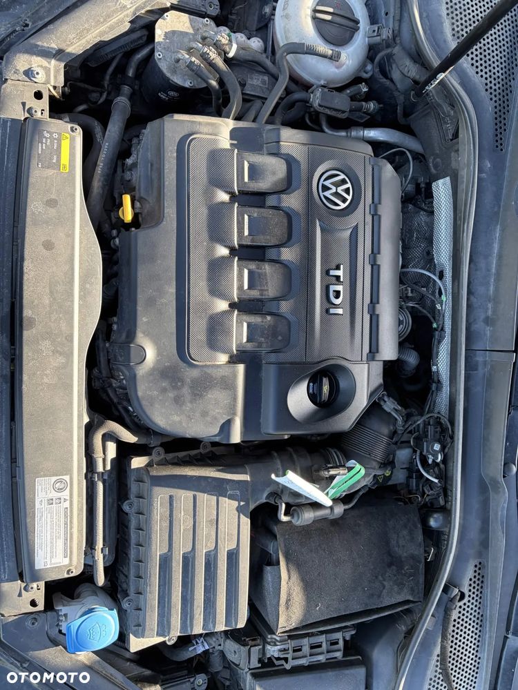 Volkswagen Golf ver-2-0-tdi-bmt-gtd - 17