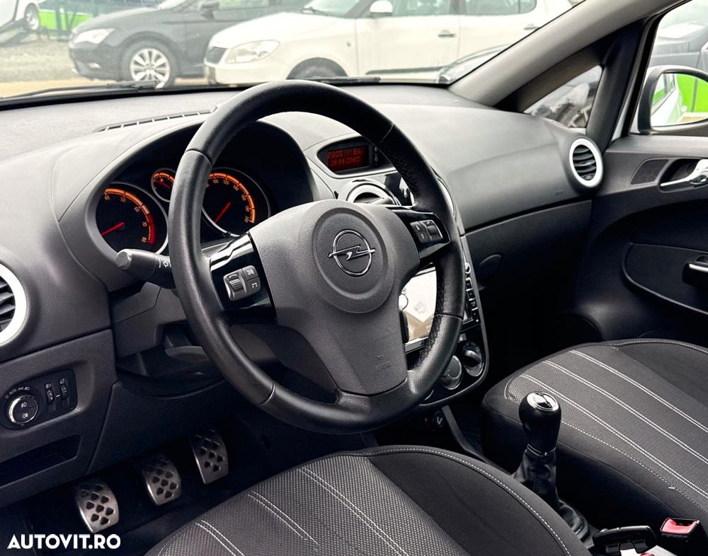 Opel Corsa 1.4 16V 150 Jahre - 9