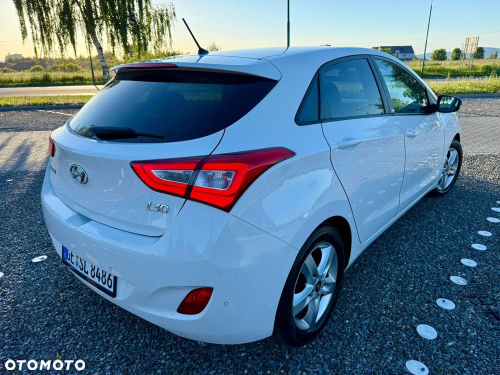 Hyundai i30 1.4 Fifa World Cup Edition - 4