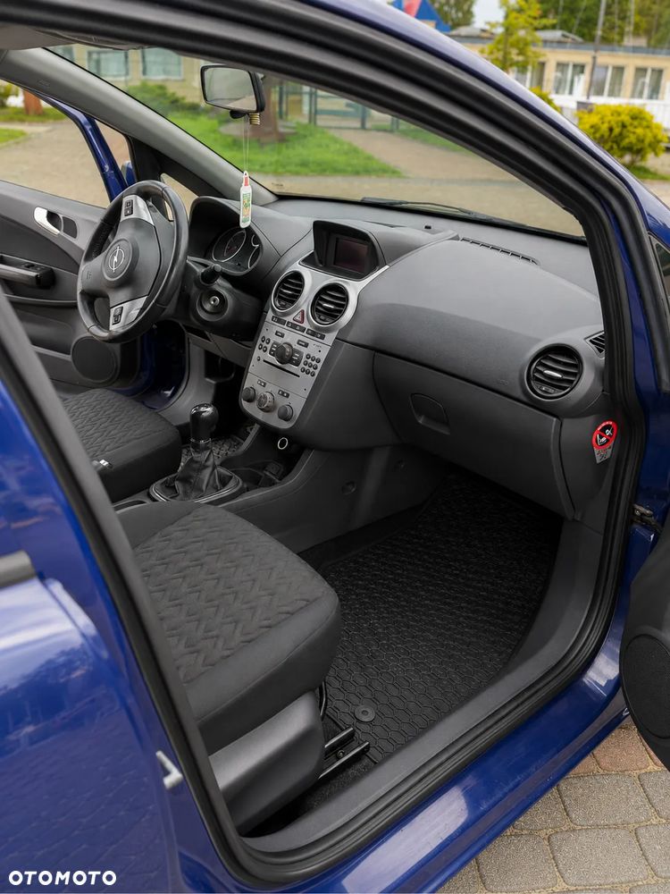 Opel Corsa - 8