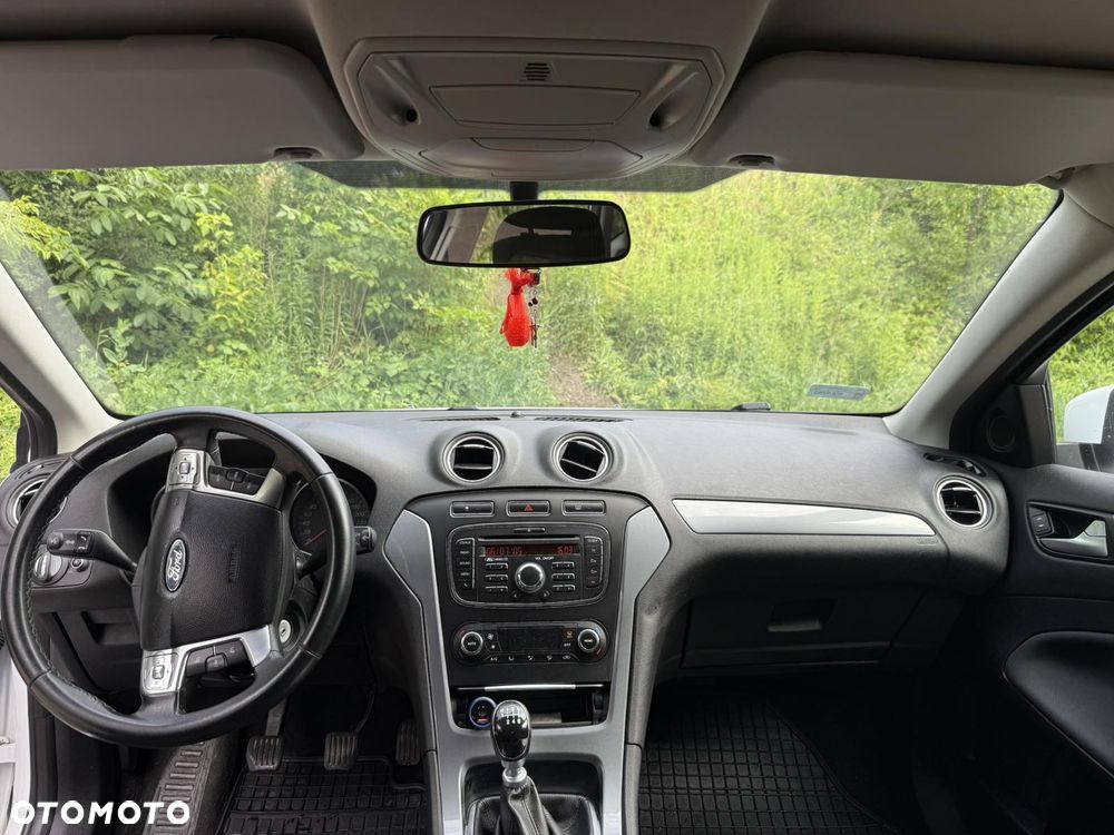 Ford Mondeo 1.6 TDCi Titanium - 11