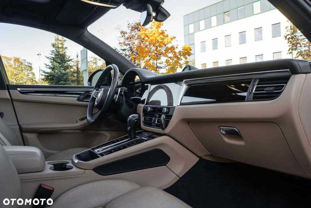 Porsche Macan - 18