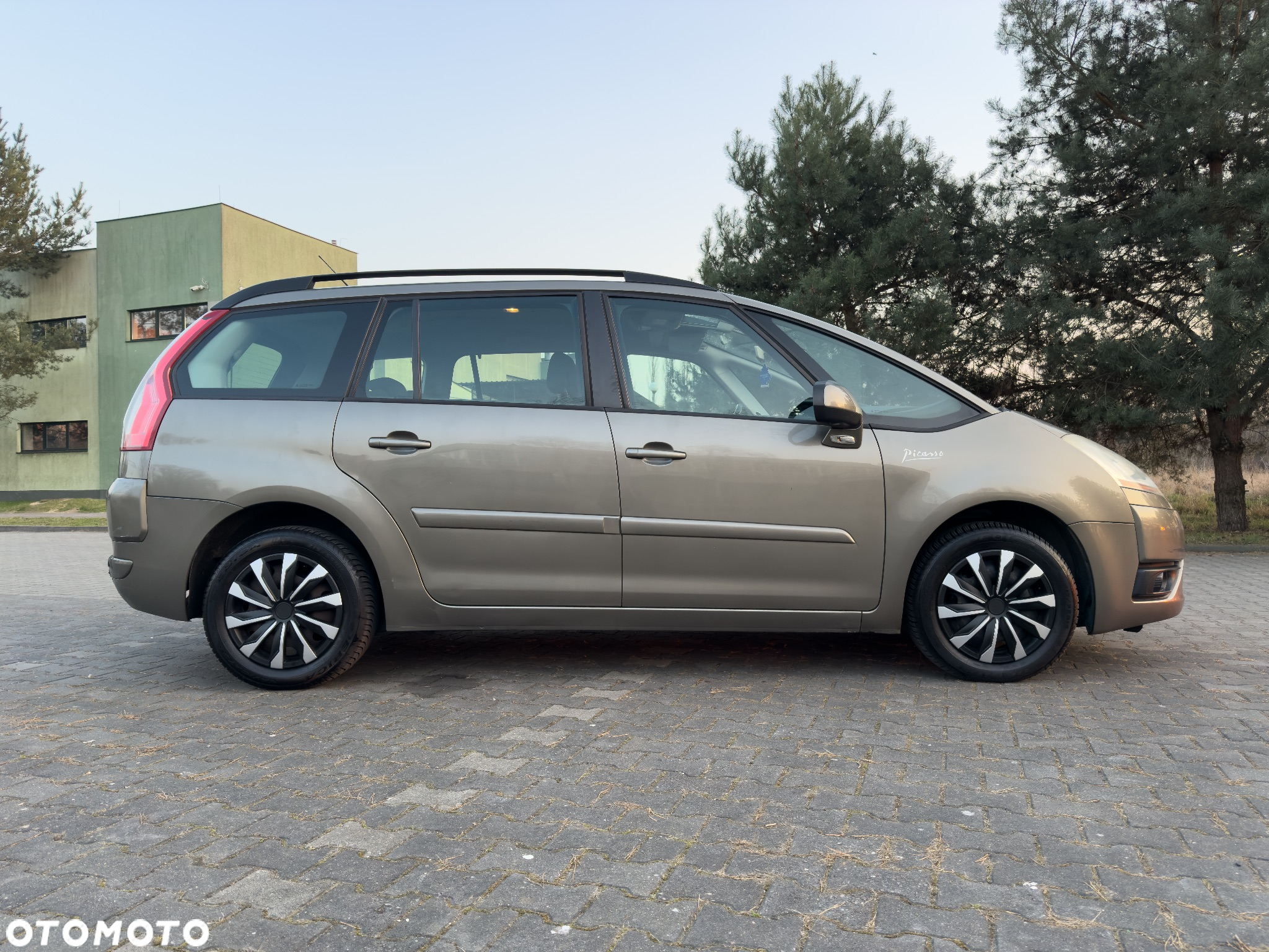 Citroën C4 Grand Picasso 2.0 16V Exclusive - 3
