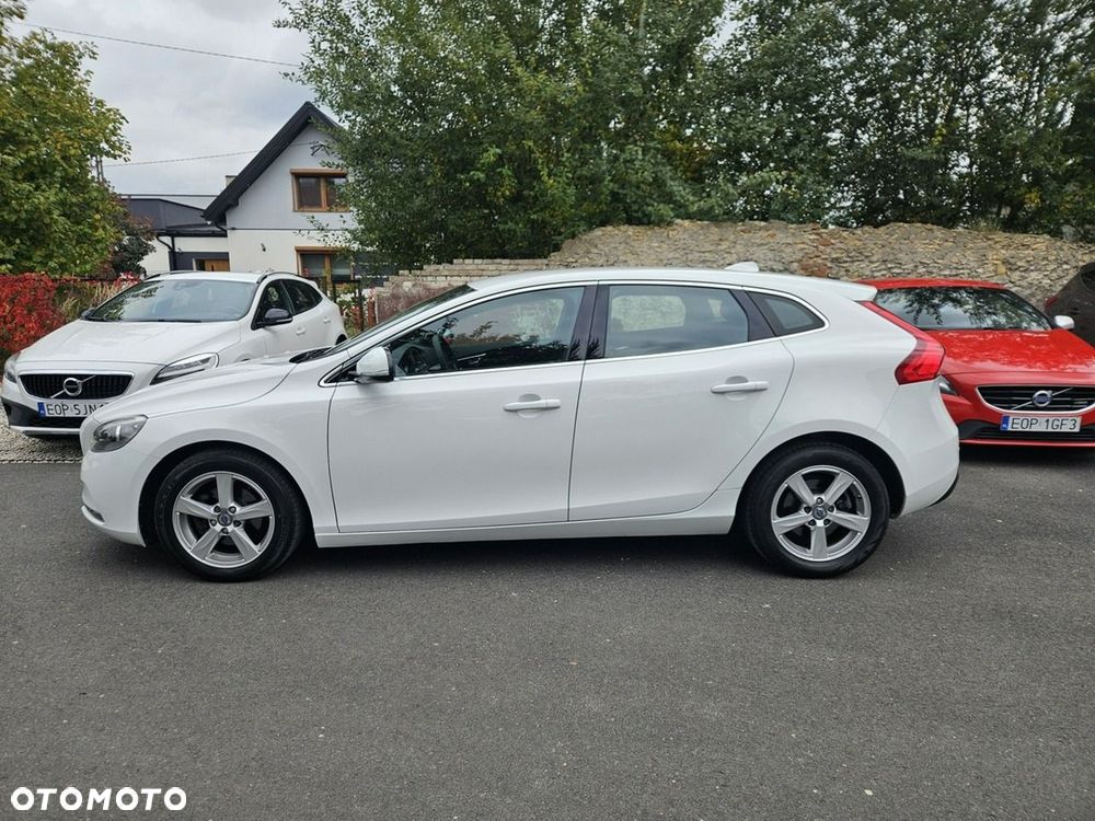 Volvo V40 D2 Momentum - 29