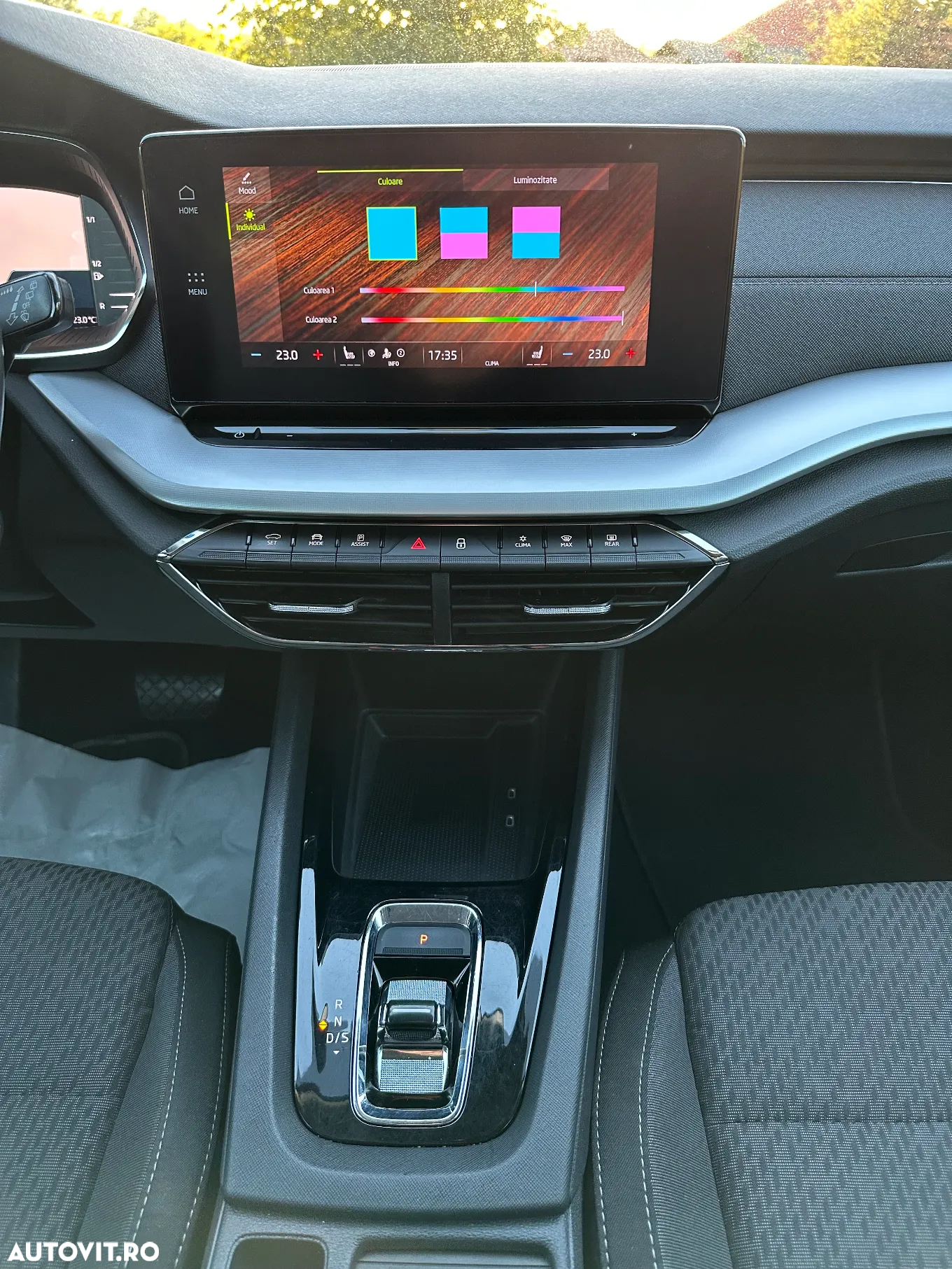 Skoda Octavia 2.0 TDI DSG Ambition - 14