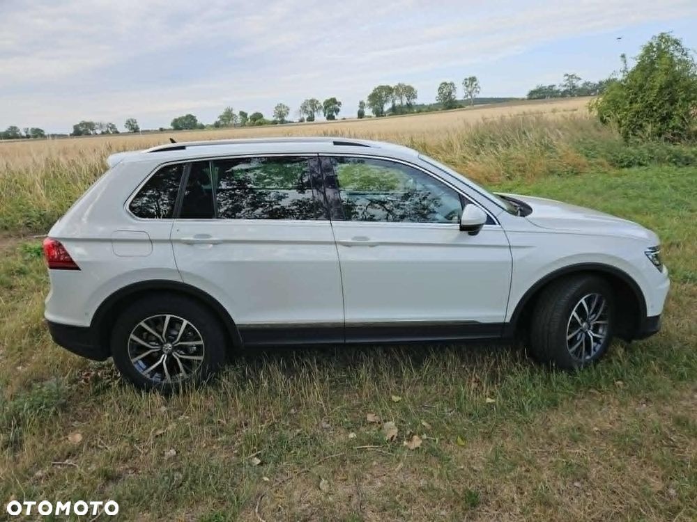Volkswagen Tiguan ver-2-0-tdi-bmt-scr-comfortline - 4
