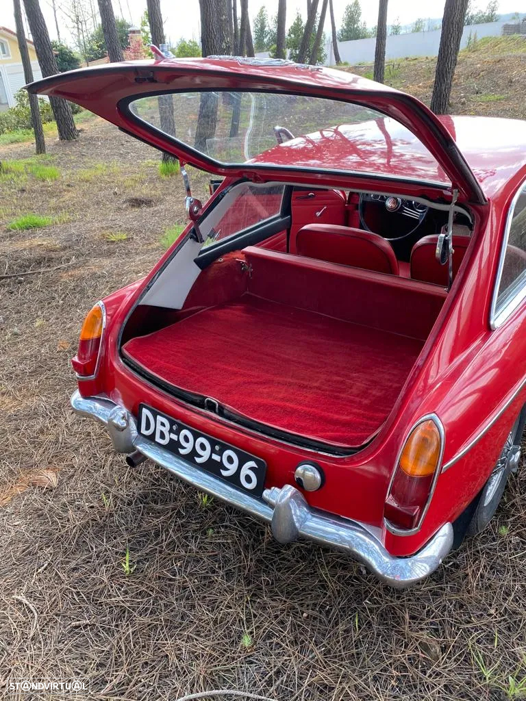 MG MGB - 10
