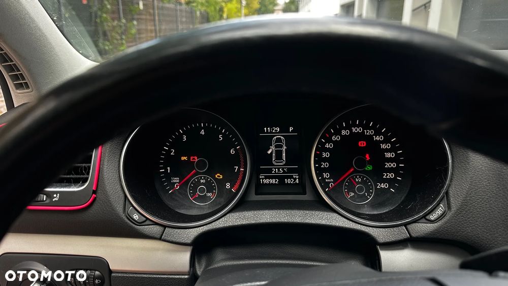 Volkswagen Golf - 19