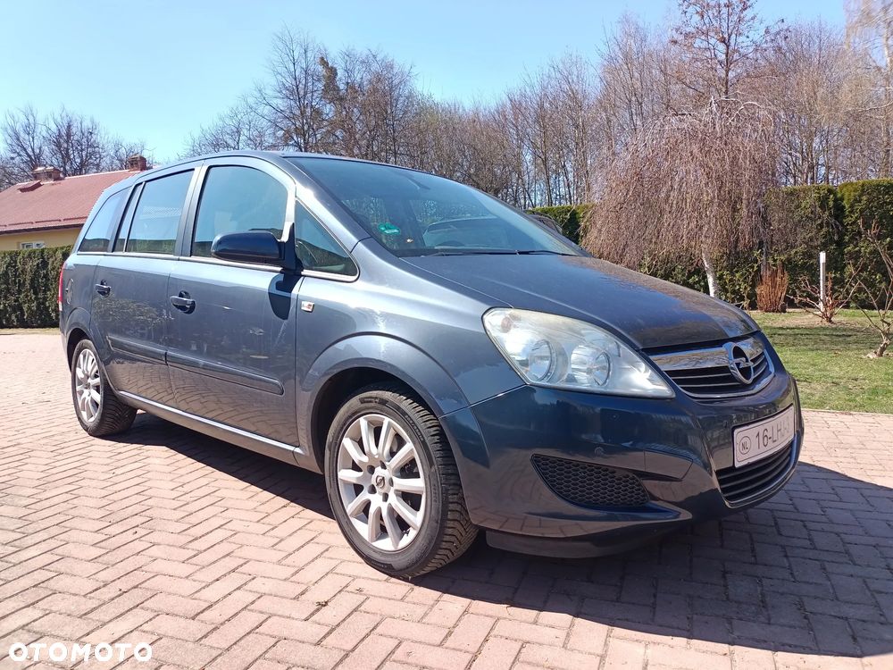 Opel Zafira 1.8 Design Edition - 1