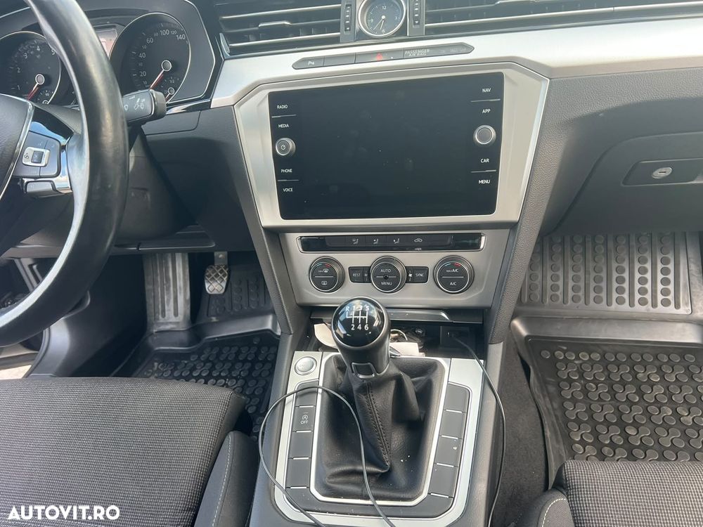 Volkswagen Passat 1.5 TSI OPF Comfortline - 14