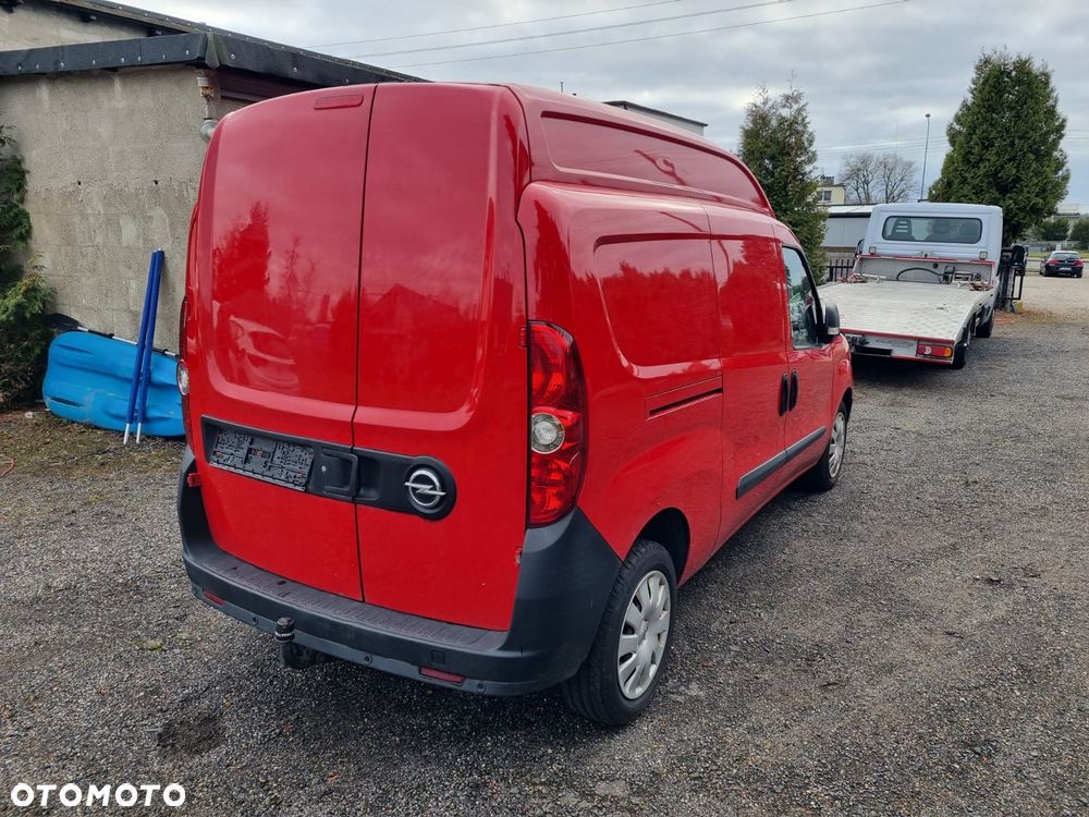 Opel COMBO - 9