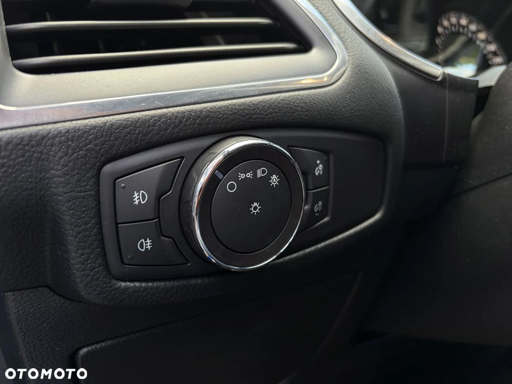Ford S-Max 2.0 EcoBoost Titanium - 34