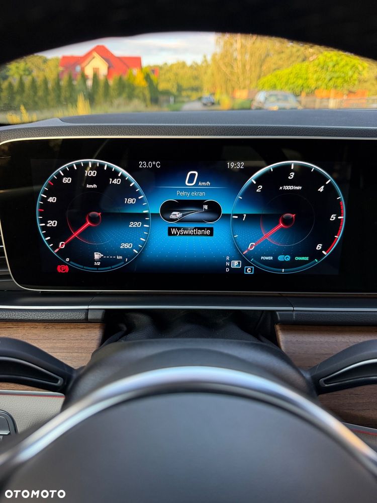 Mercedes-Benz GLE 300 d 4-Matic - 16