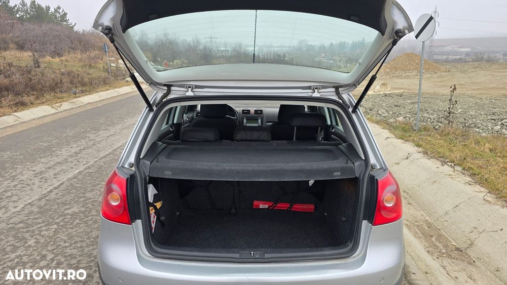 Volkswagen Golf 1.6 Highline - 11