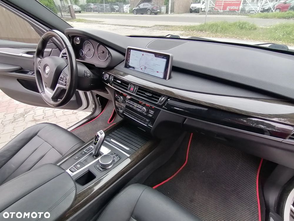 BMW X5 xDrive35i - 35
