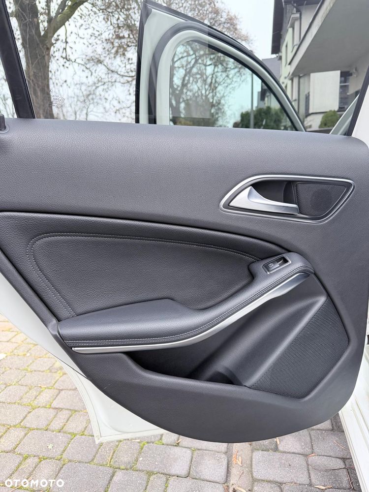 Mercedes-Benz Klasa A - 25