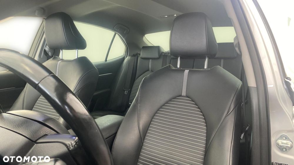 Toyota Camry 2.5 Hybrid Prestige CVT - 11