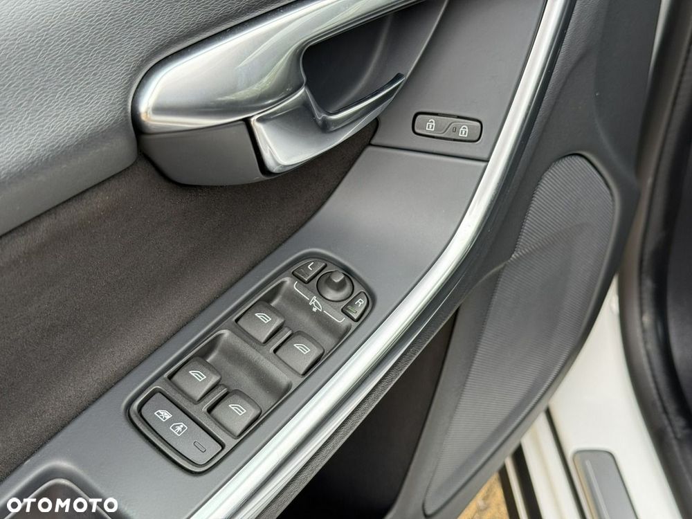 Volvo V60 T6 AWD Polestar - 27