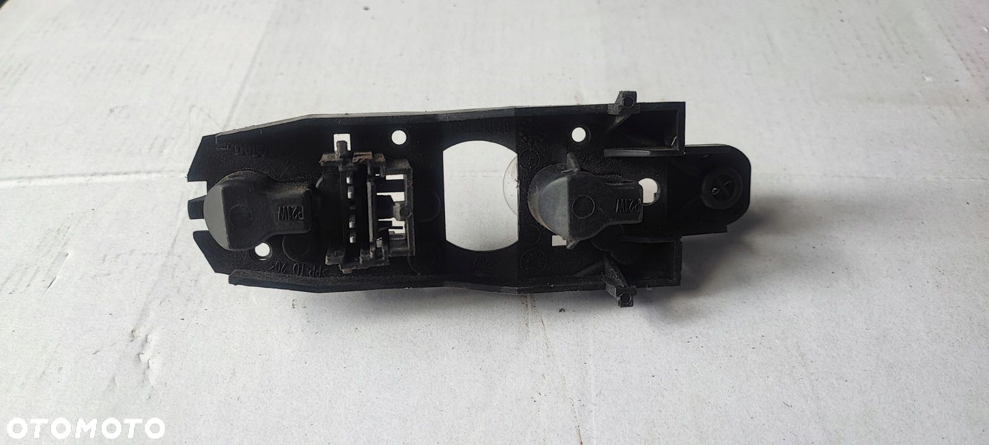 WKŁAD LAMPY TYLNEJ PRAWEJ RENAULT LAGUNA II LF LIFT HB - 2