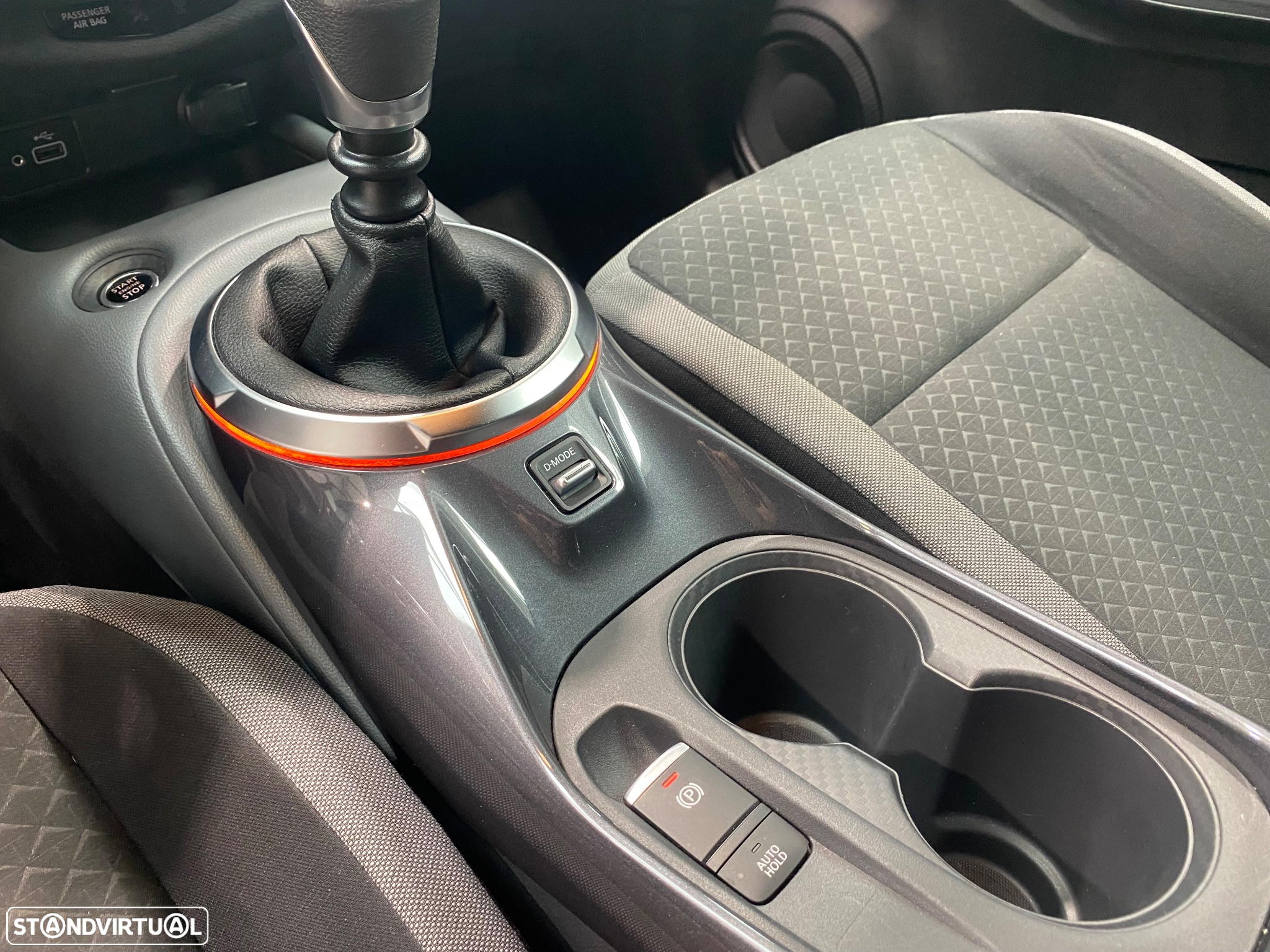 Nissan Juke 1.0 DIG-T N-Connecta - 20