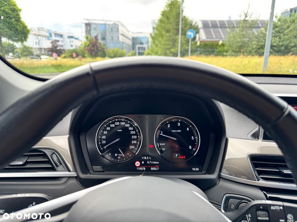 BMW X1 xDrive18d - 9