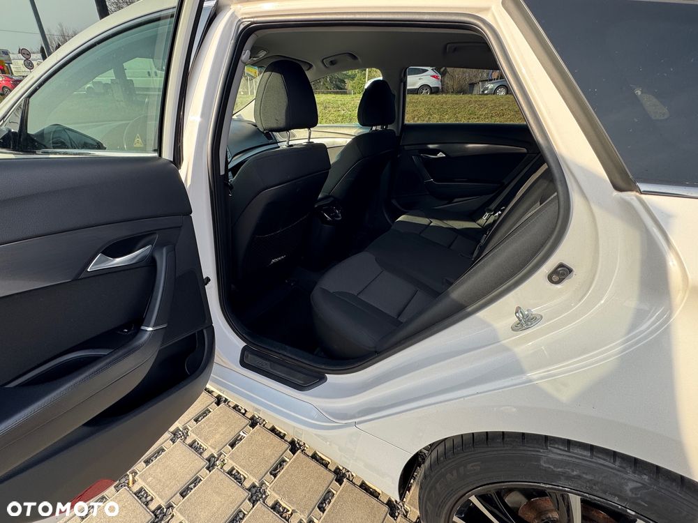 Hyundai i40 1.7 CRDi Automatik Style - 11