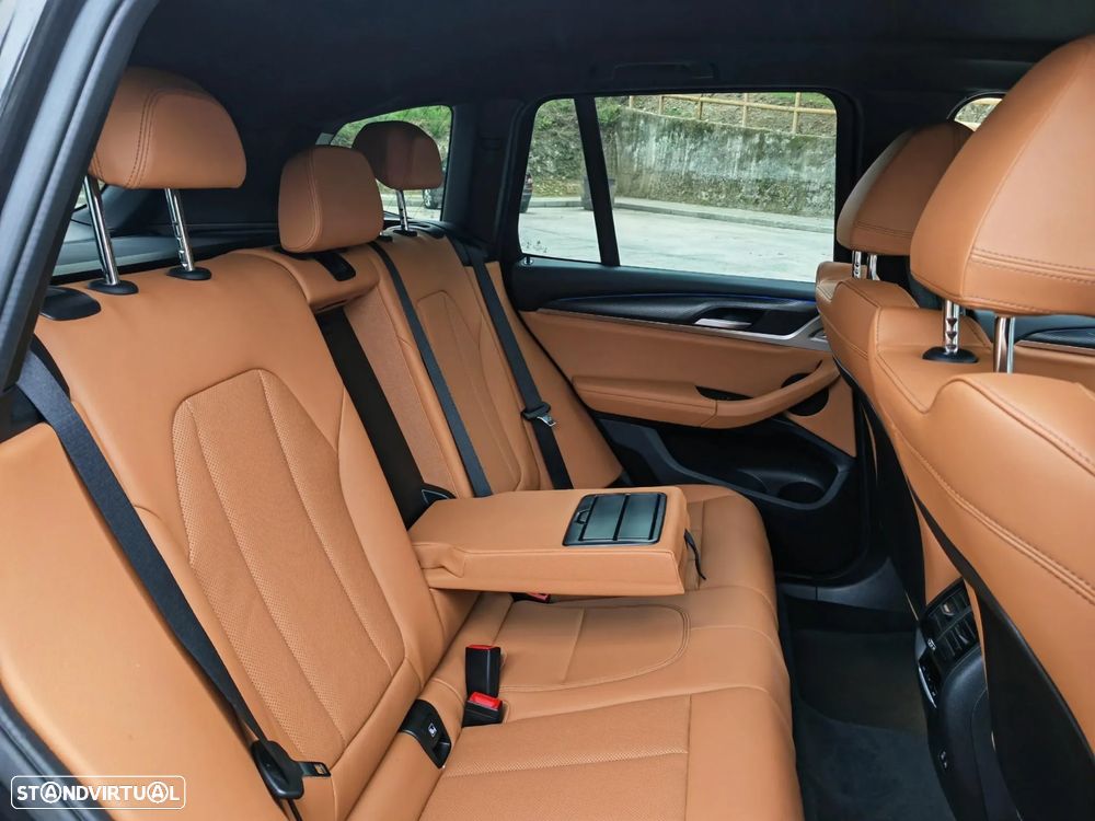 BMW X3 30 e xDrive Pack M - 12