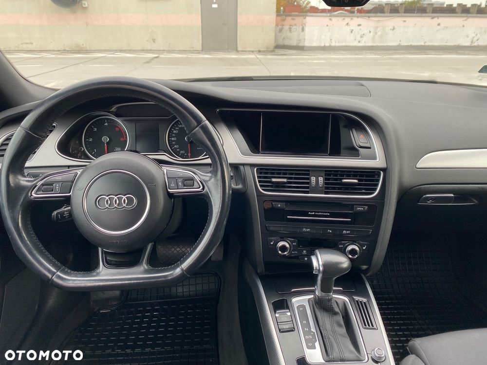 Audi A4 Avant 2.0 TDI DPF clean diesel quattro S tronic S line Sportpaket - 13