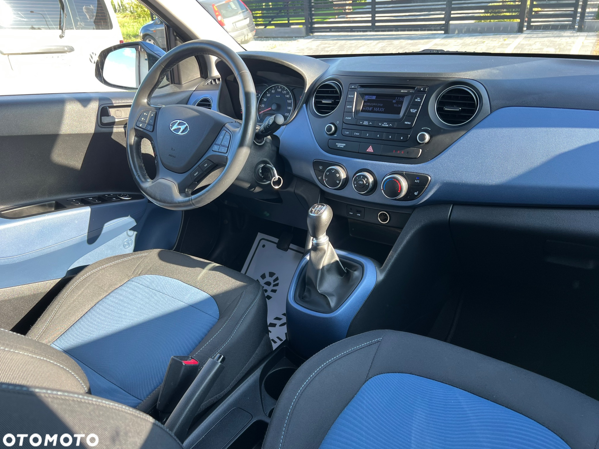 Hyundai i10 1.0 BlueDrive Premium - 6
