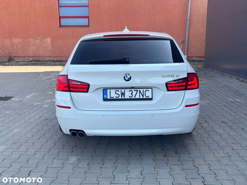 BMW Seria 5 530d xDrive - 21