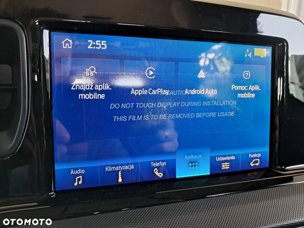 Ford Transit Courier - 11