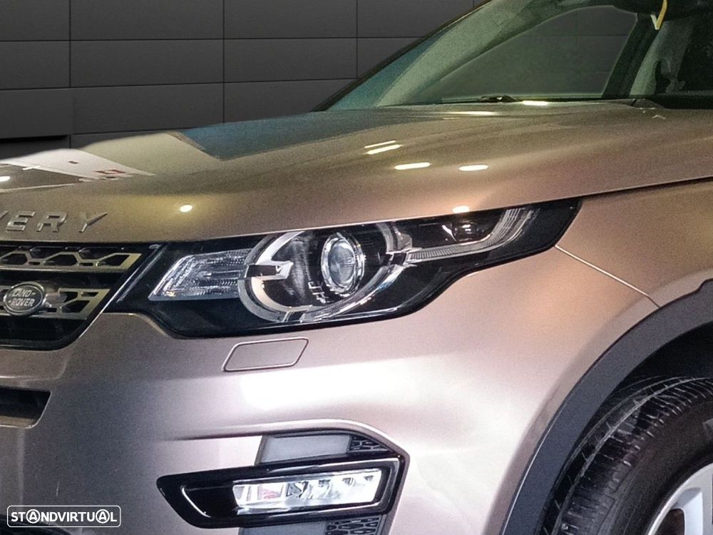 Land Rover Discovery Sport 2.0 D AWD R-Dynamic S - 34