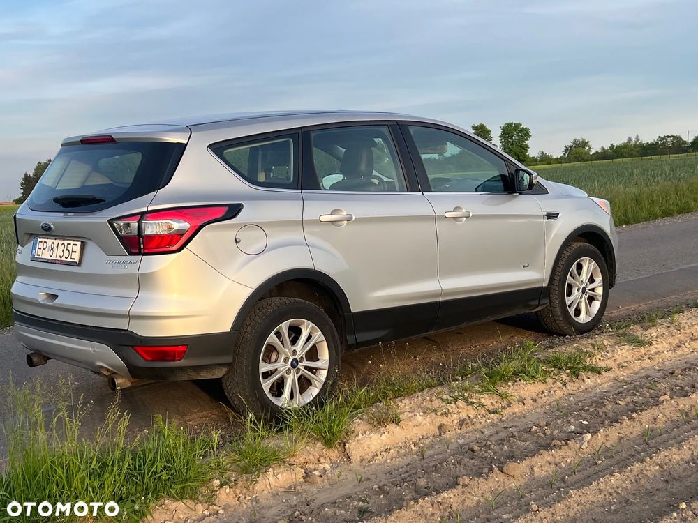 Ford Kuga 1.5 EcoBoost 4x4 Titanium - 6