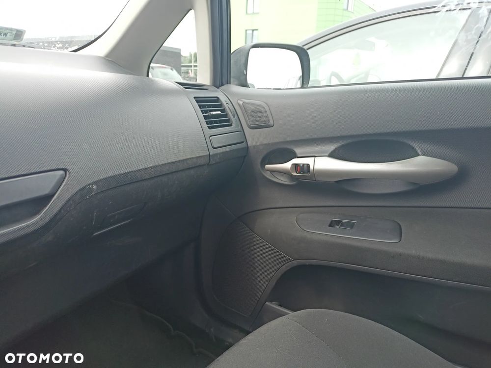 Toyota Auris - 9