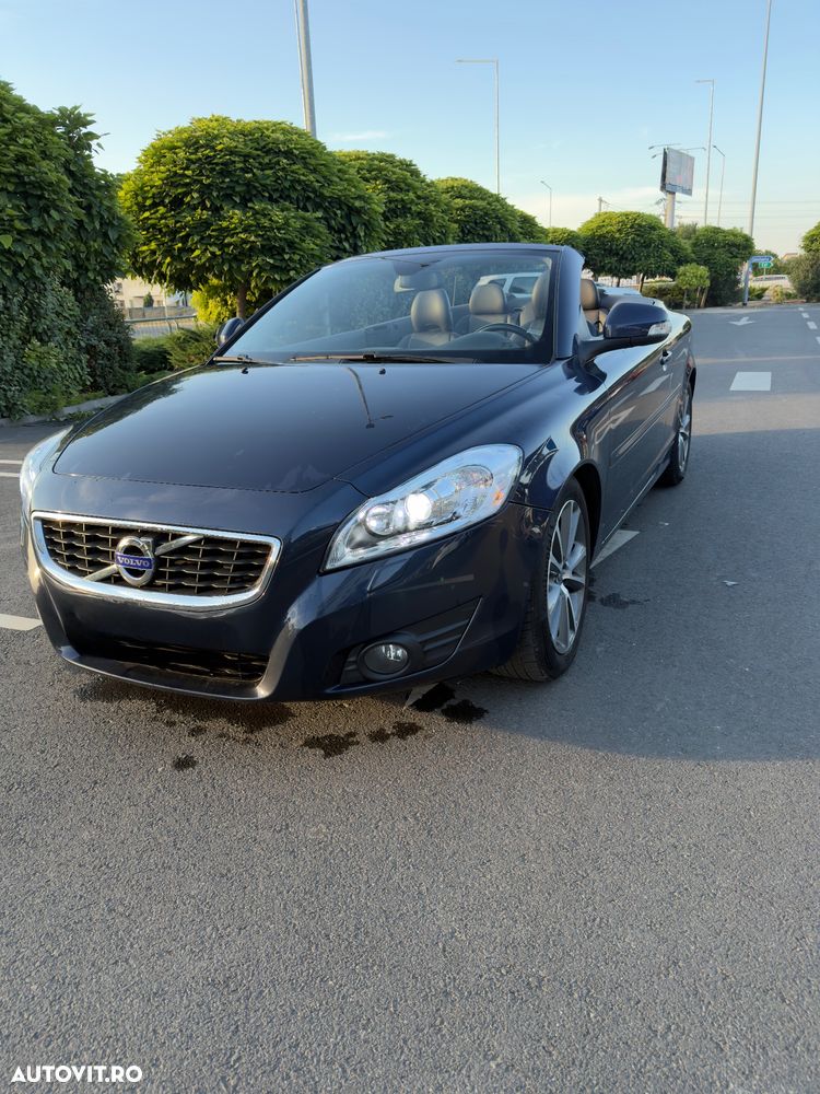 Volvo C70 D3 Momentum - 1