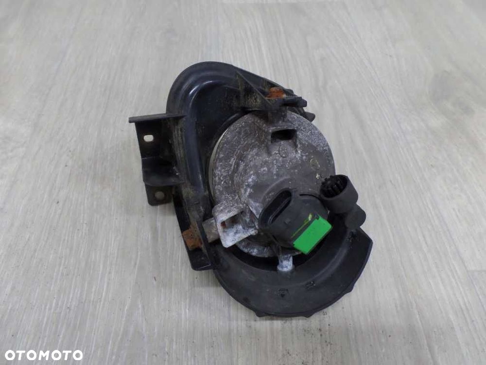 MAZDA RX-8 LAMPA HALOGEN PRAWY 03-09 - 2