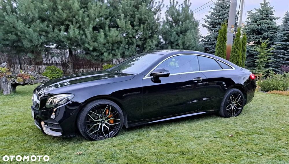Mercedes-Benz Klasa E 400 4Matic Coupe 9G-TRONIC Avantgarde - 1