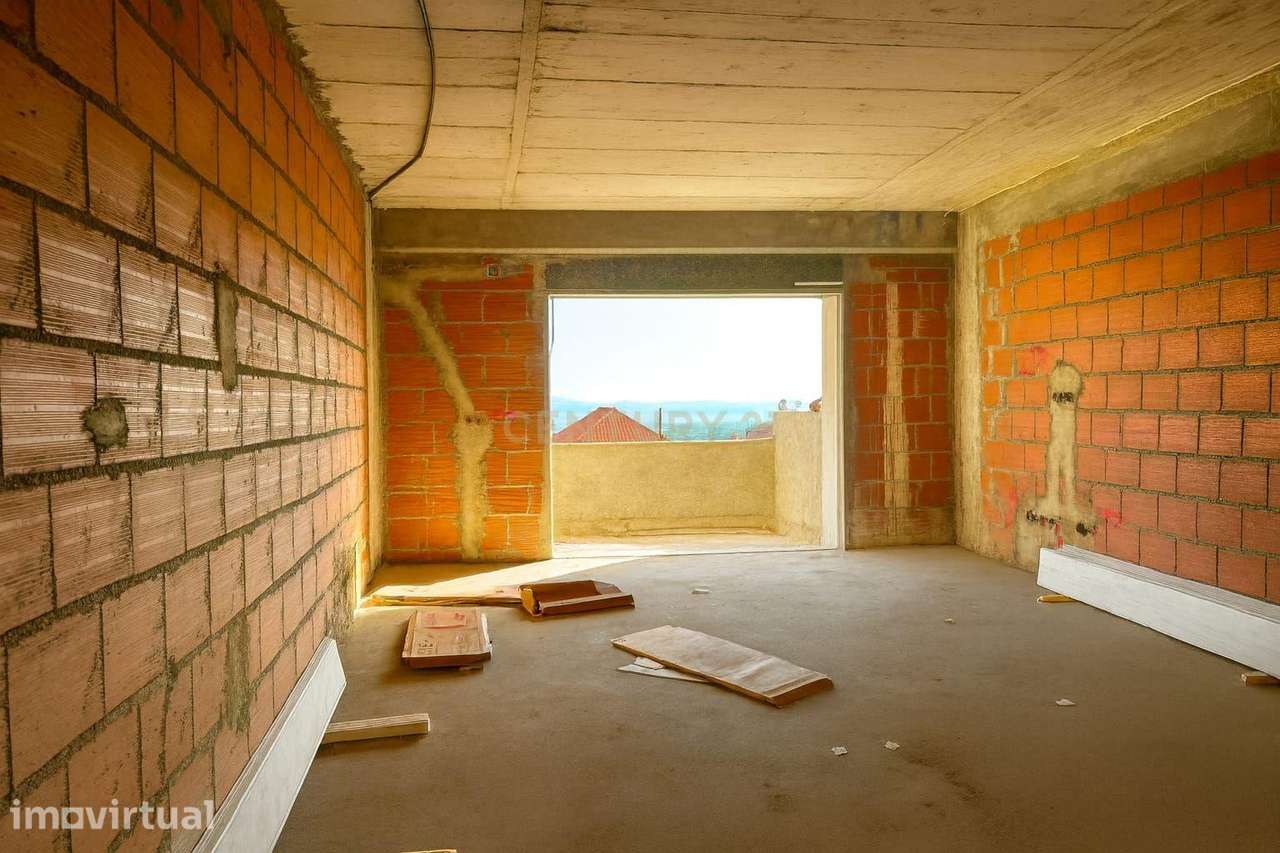 Apartamento  T3 com varandas + 2 lugares de estacionamento  - Conclusã - Grande imagem: 3/12