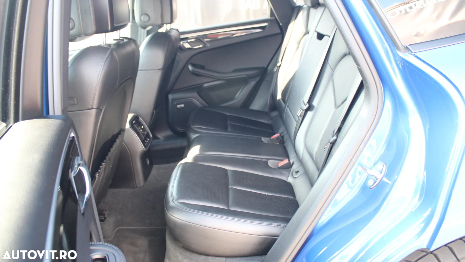 Porsche Macan Standard - 17