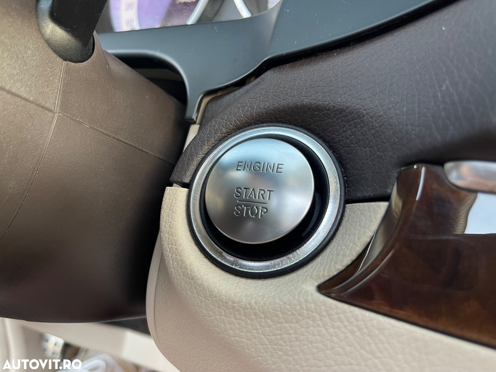 Mercedes-Benz E 400 Cabrio 7G-TRONIC - 28