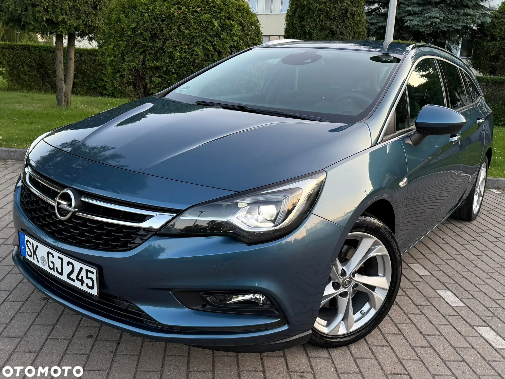 Opel Astra V 1.6 CDTI Elite S&S - 2