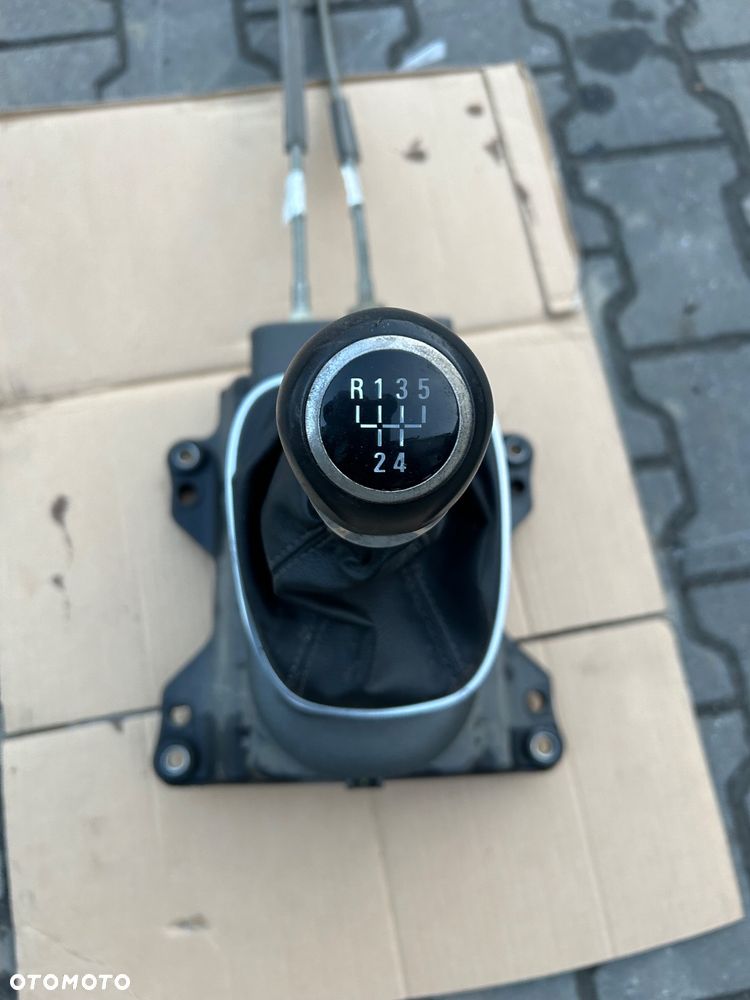 Opel Corsa E lewarek zmiany biegów mieszek linki 1.3 diesel 55496803 - 2