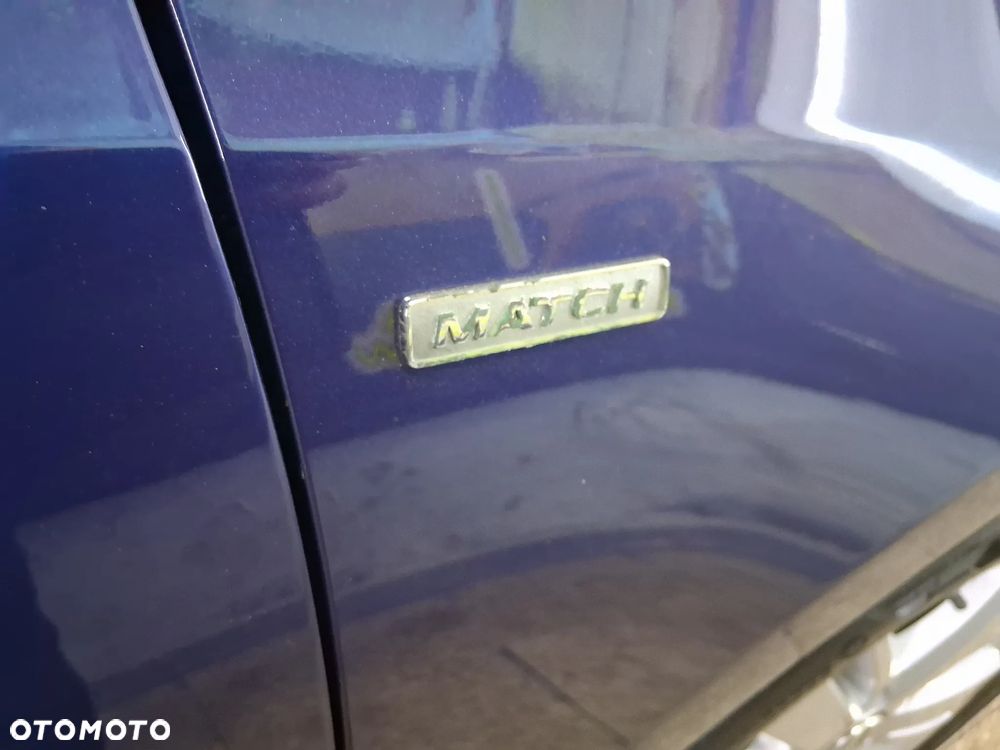 Volkswagen Golf 2.0 TDI DPF MATCH - 18