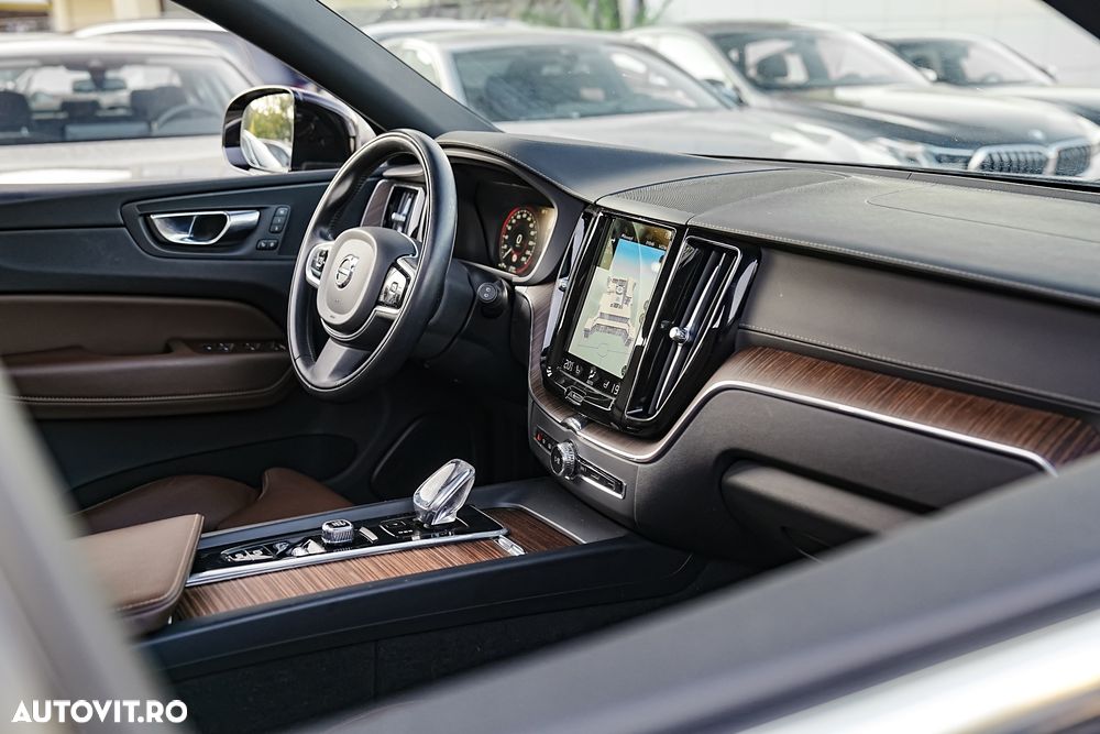 Volvo XC 60 Recharge T6 Twin Engine eAWD Inscription Expression - 28