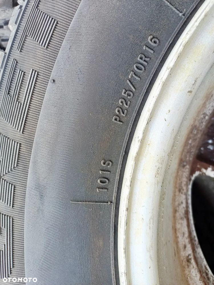 FELIGI Z OPONAMI ALUMINIOWE HYUNDAI SANTEA FE I R16 5X114,3 ET46 67.1MM OPONY TERENOWE 225/70 ZIMA NR1 - 12